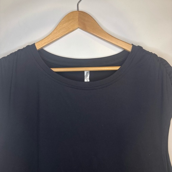 NWT Fabletics Black Muscle Tee with High Neckline Size XL - Picture 3 of 8